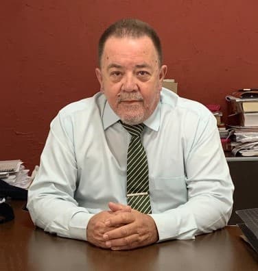 Retrato de Ariovaldo Vitzel Junior, advogado criminalista
